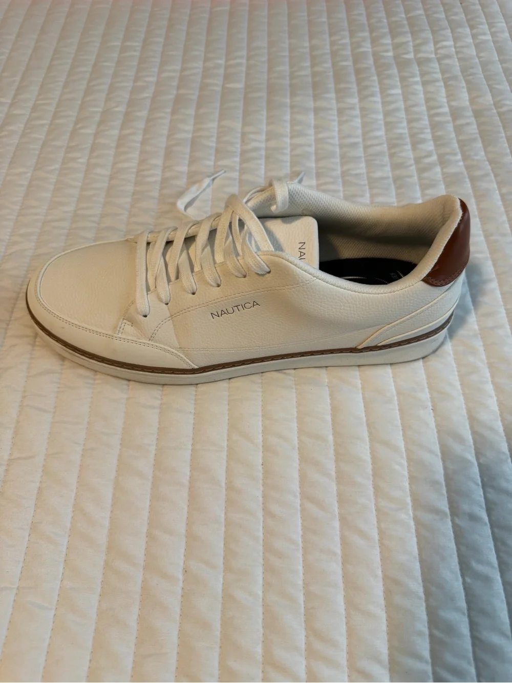 Nautica Men’s White Low-Top Sneaker with Brown Heel